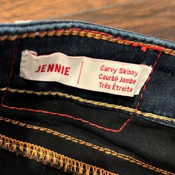 True Religion JENNIE MID RISE CURVY SKINNY JEAN size 29 in like new condition - Picture 4 of 12